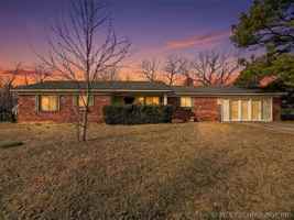 featured image of 17248 S 92nd East Ave