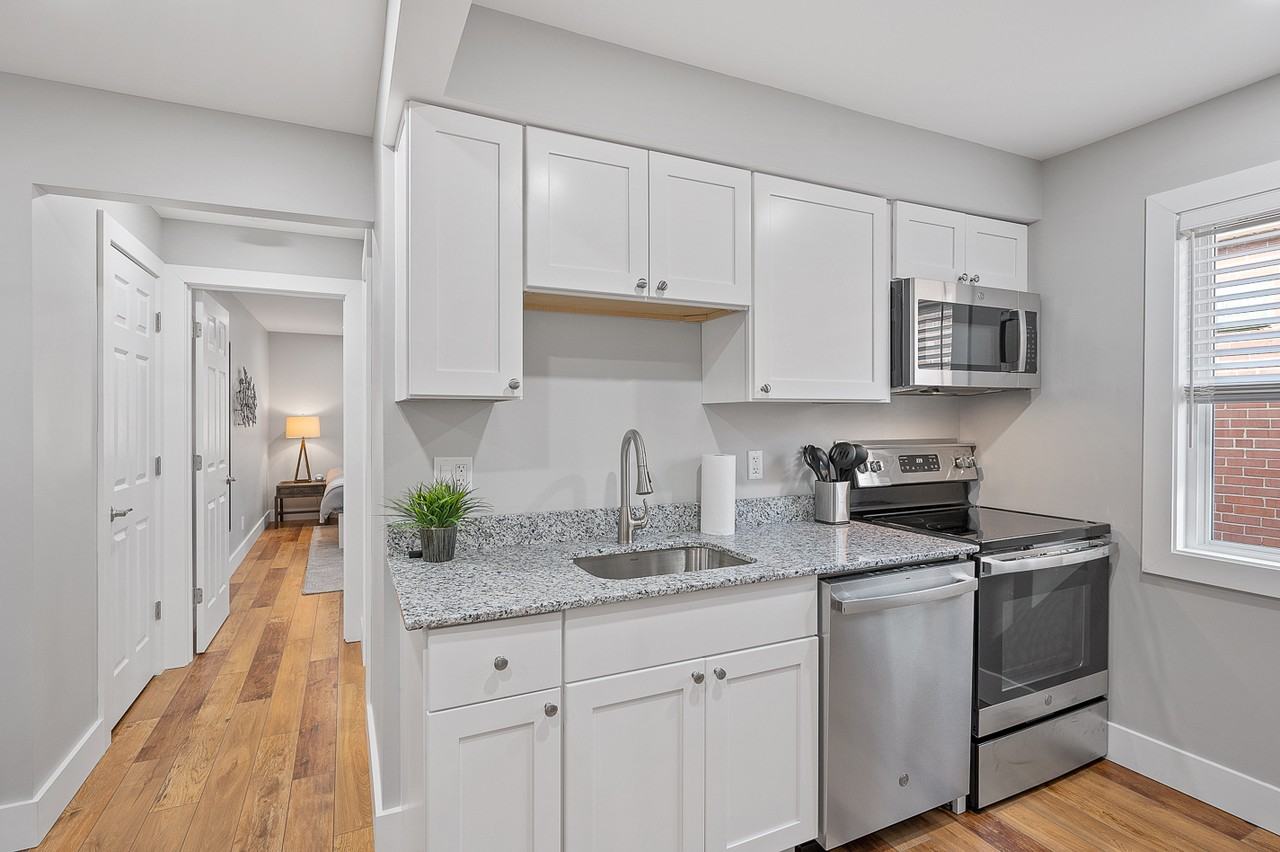 4014 Longford Dr #4 - Photo 5 of 6