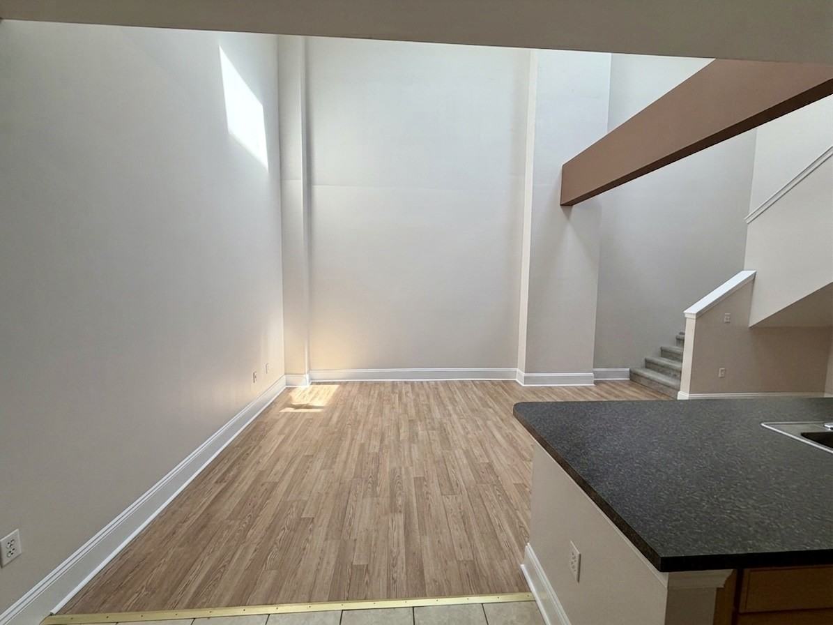 314 Adams Ave #2 - Photo 3 of 12