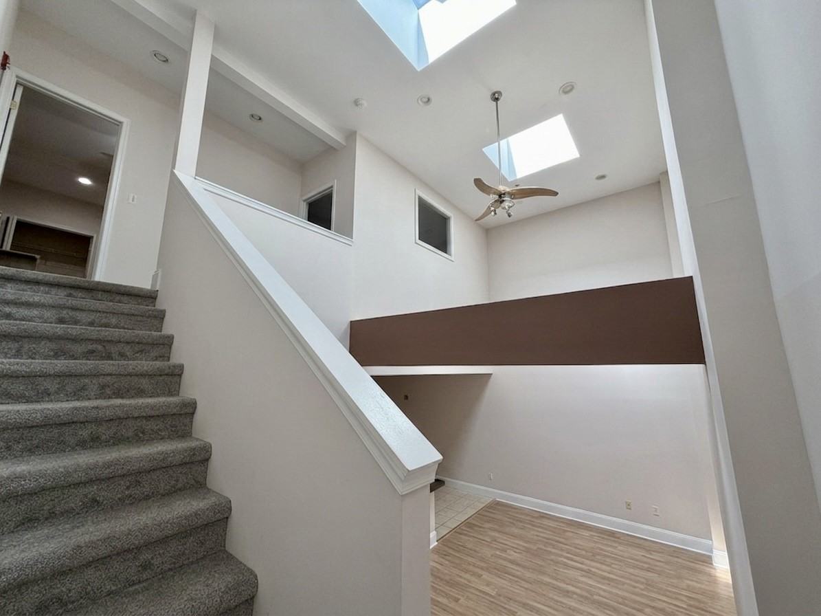 314 Adams Ave #2 - Photo 4 of 12