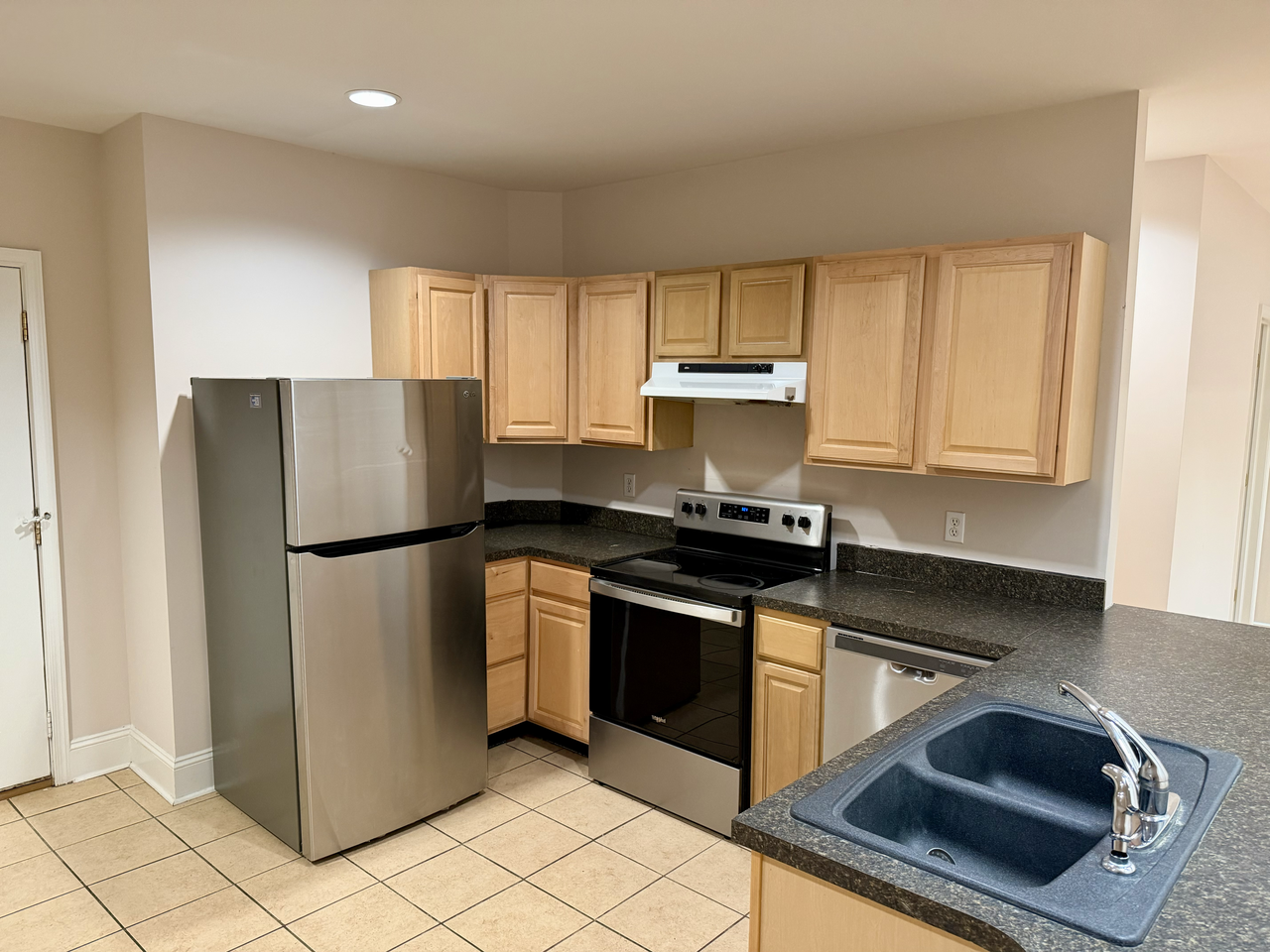 314 Adams Ave #4 - Photo 2 of 12