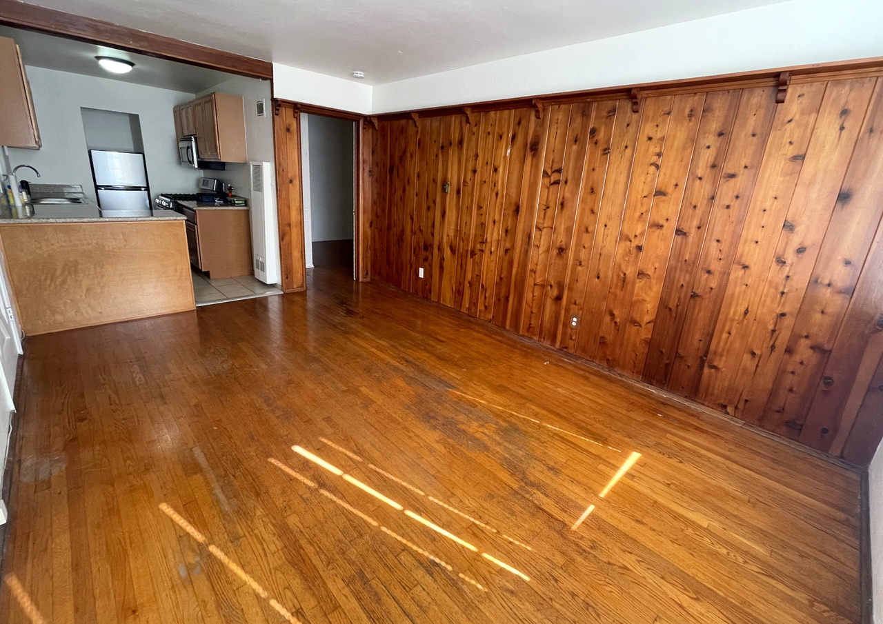 2415 1st Ave - Photo 5 of 19