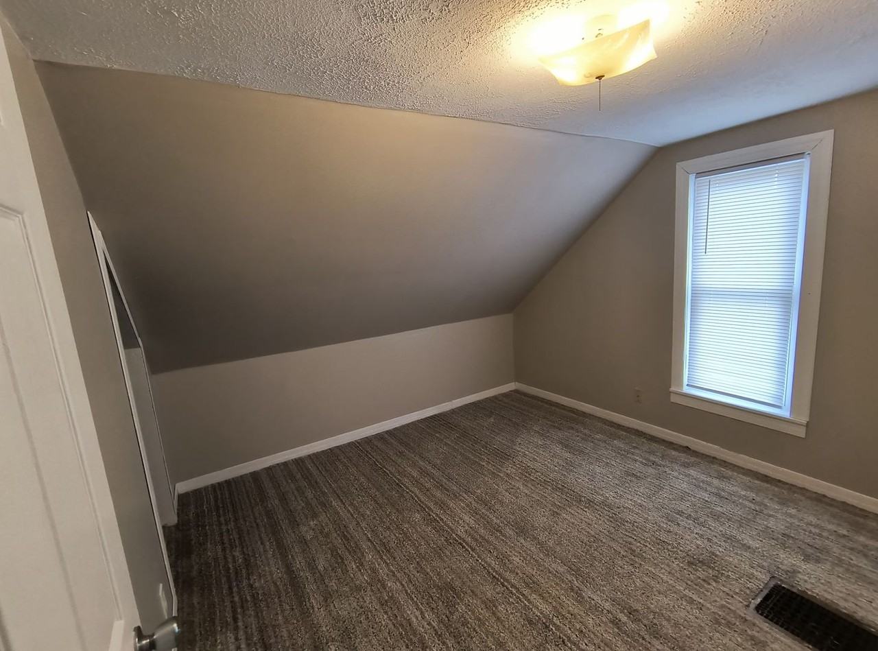 7950 N 900 E - Photo 5 of 13