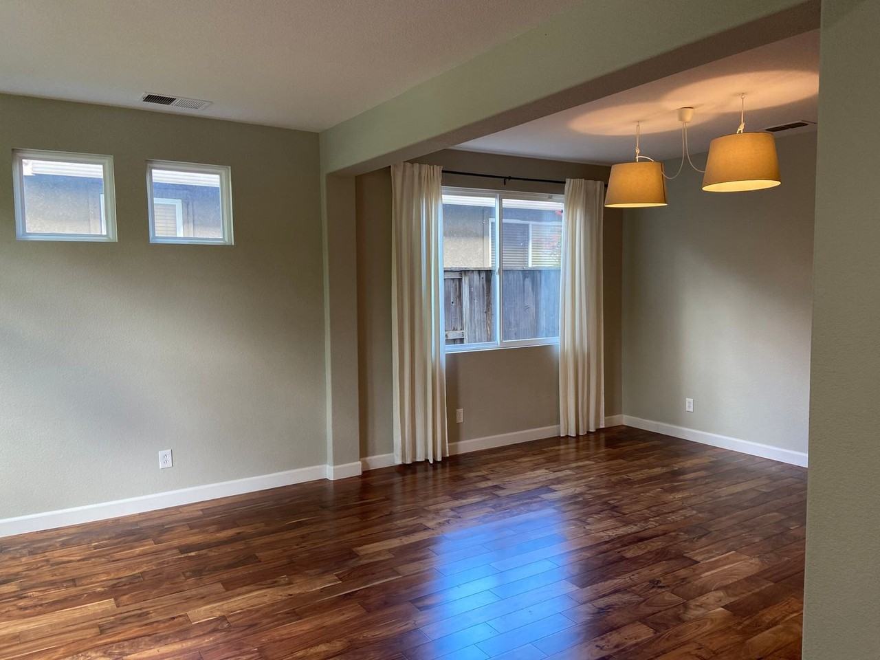 1213 Meredith Way - Photo 4 of 27