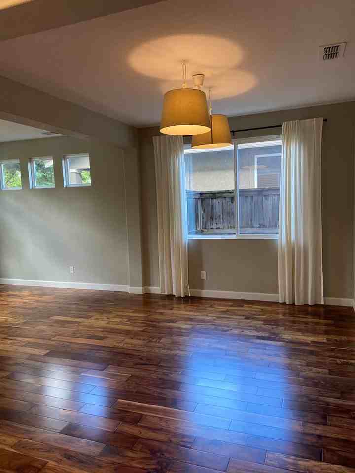 1213 Meredith Way - Photo 5 of 27