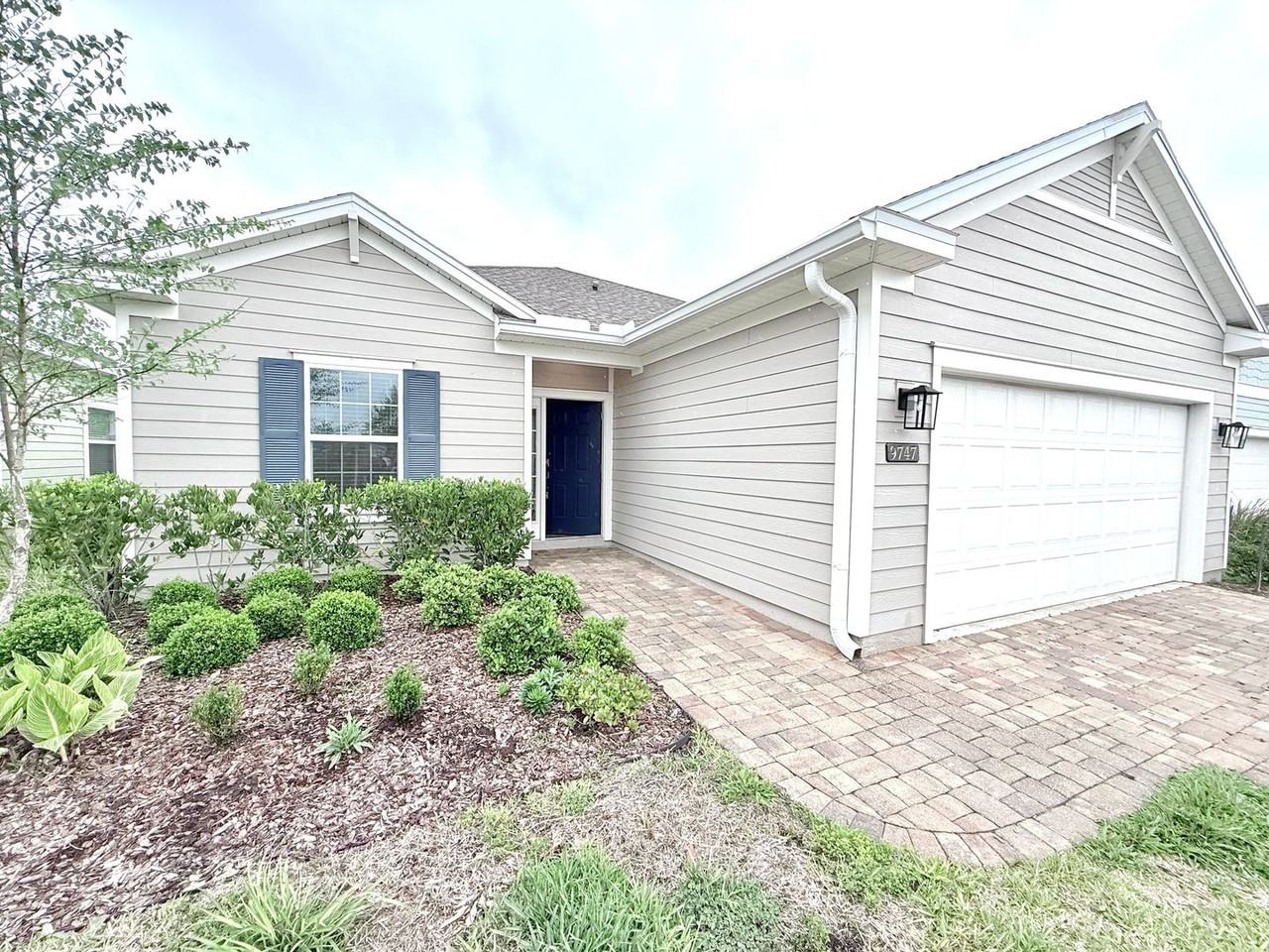 9747 Cilantro Dr - Photo 2 of 31