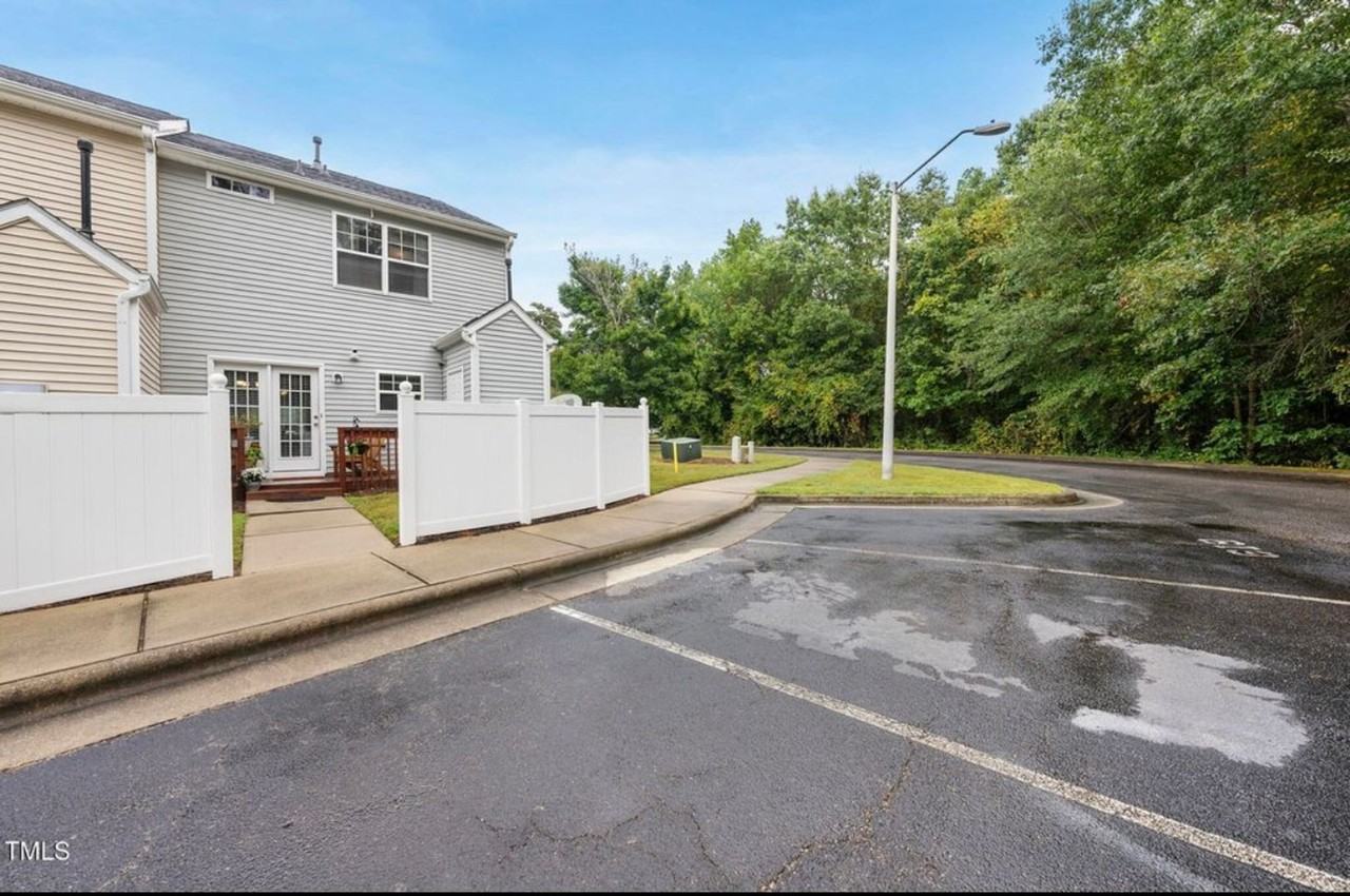 619 Laurens Way - Photo 4 of 20