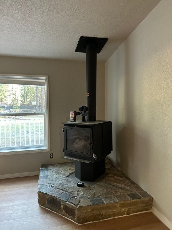 15485 Brooks Ln - Photo 5 of 50