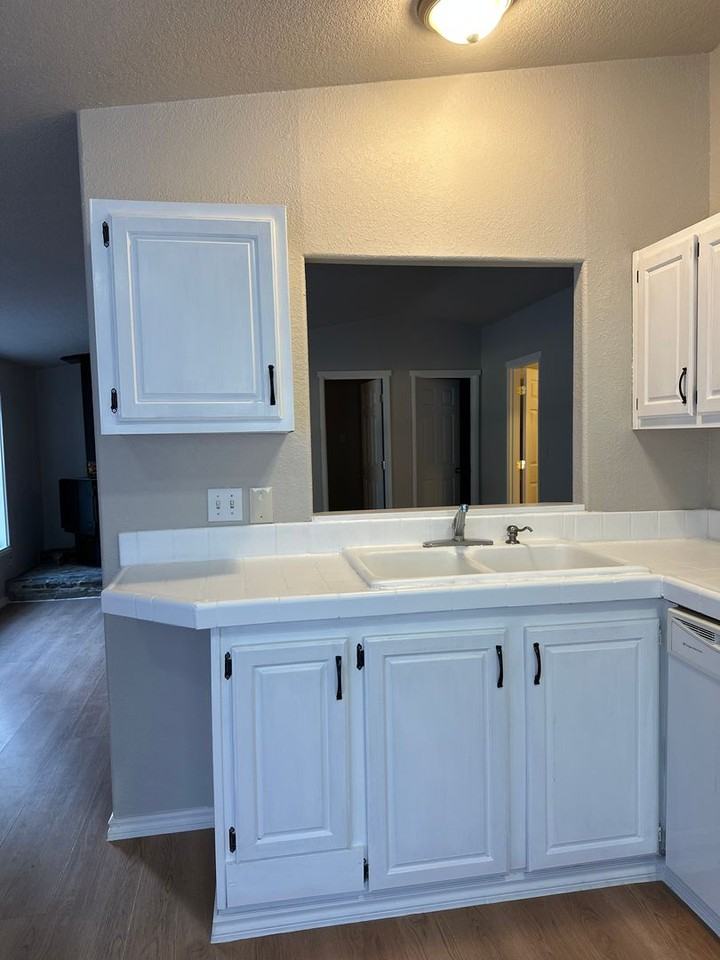 15485 Brooks Ln - Photo 6 of 50