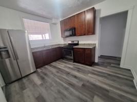 featured image of 320 W 16th St