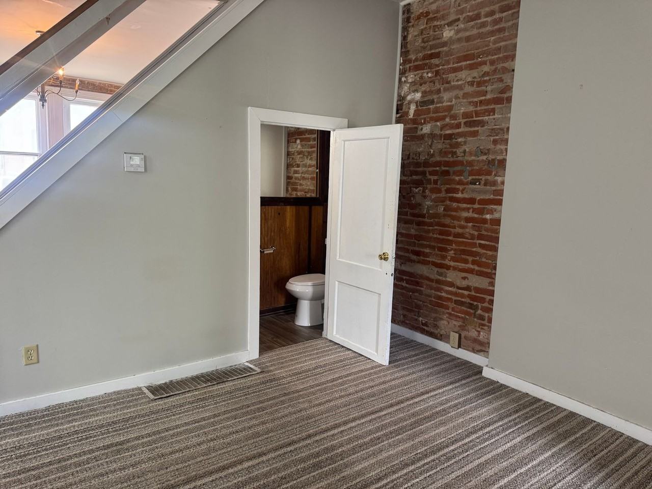 301 S 13th St - Photo 3 of 12