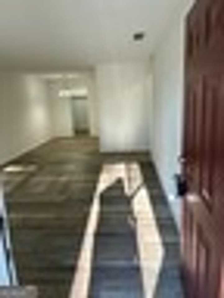 605 Douglas Dr - Photo 2 of 16