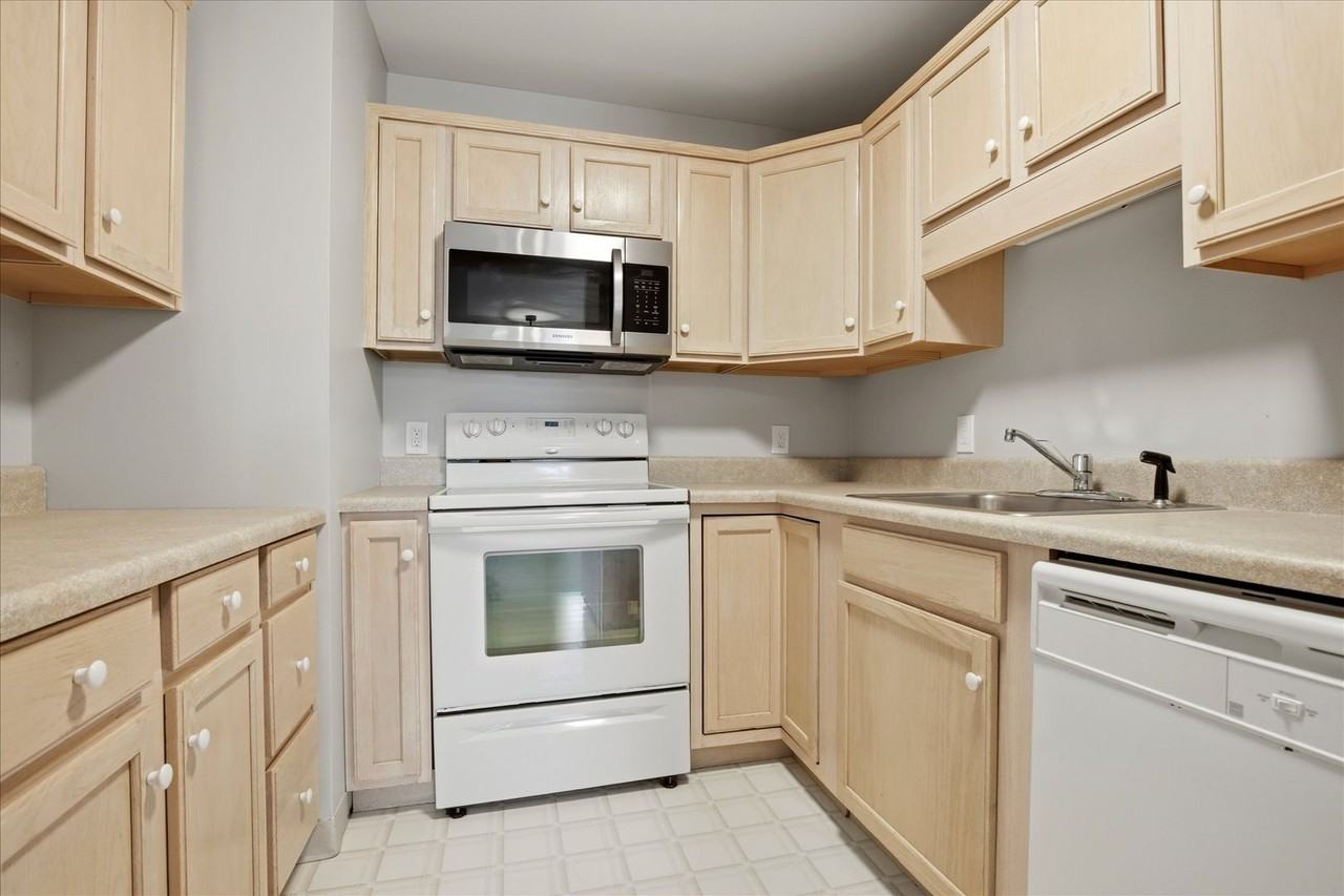 205 Horseshoe Dr - Photo 6 of 16