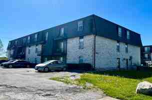 featured image of 3400 Balboa Ln