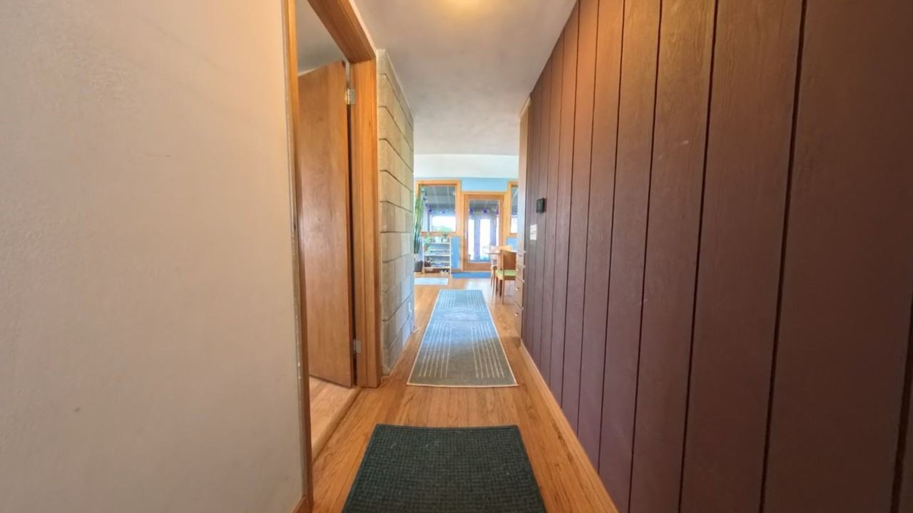 3006 Waunona Way - Photo 4 of 35