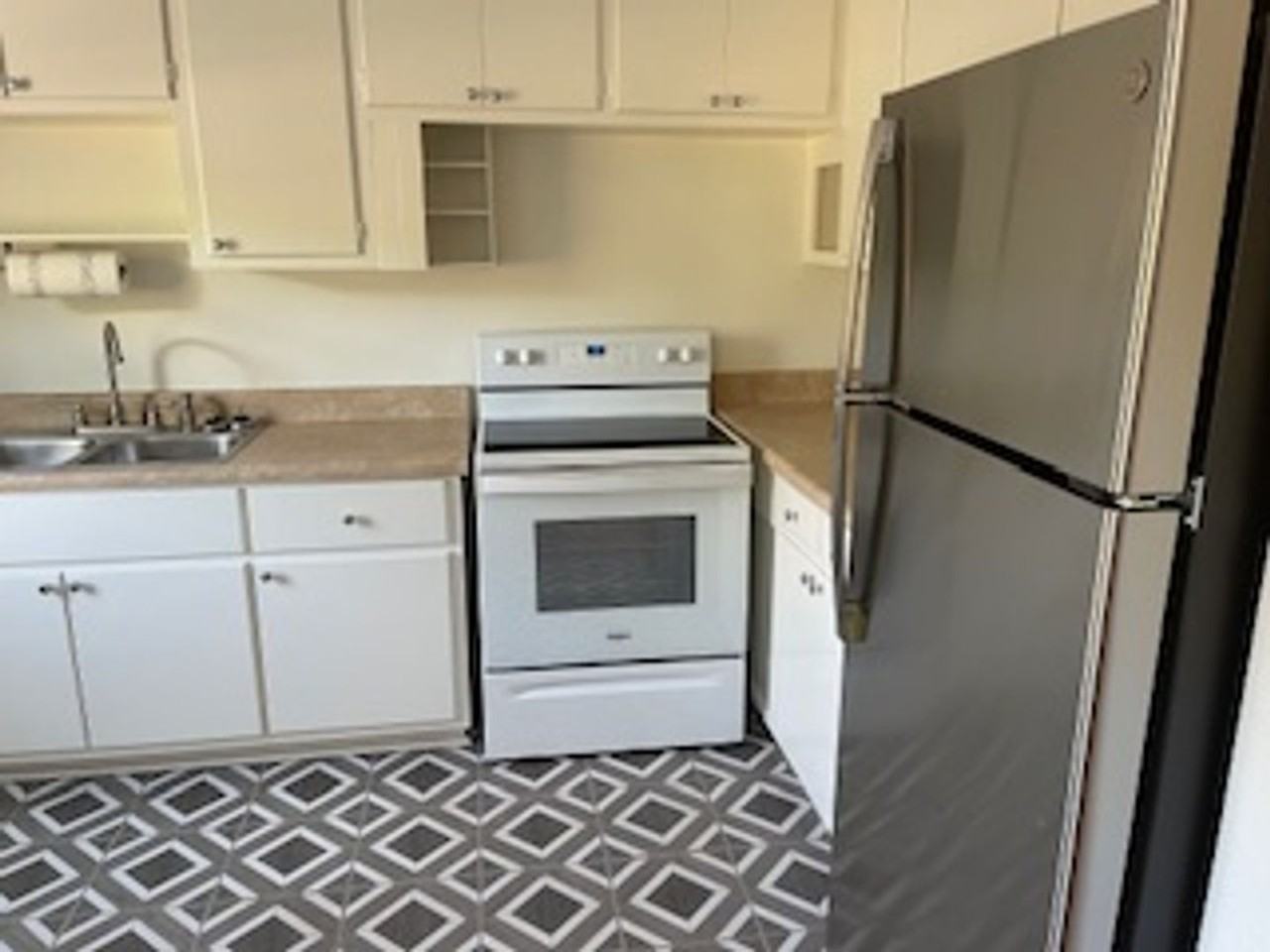 664 Windermere Blvd #A - Photo 4 of 15