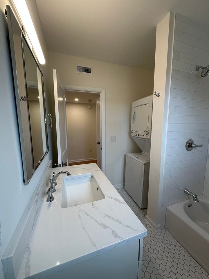 664 Windermere Blvd #C - Photo 7 of 15