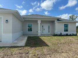 featured image of 2310 Ne 35th Ln