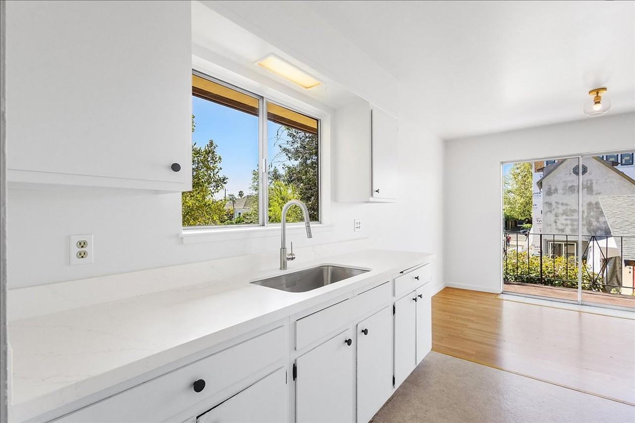 2118 Alameda Ave - Photo 5 of 20