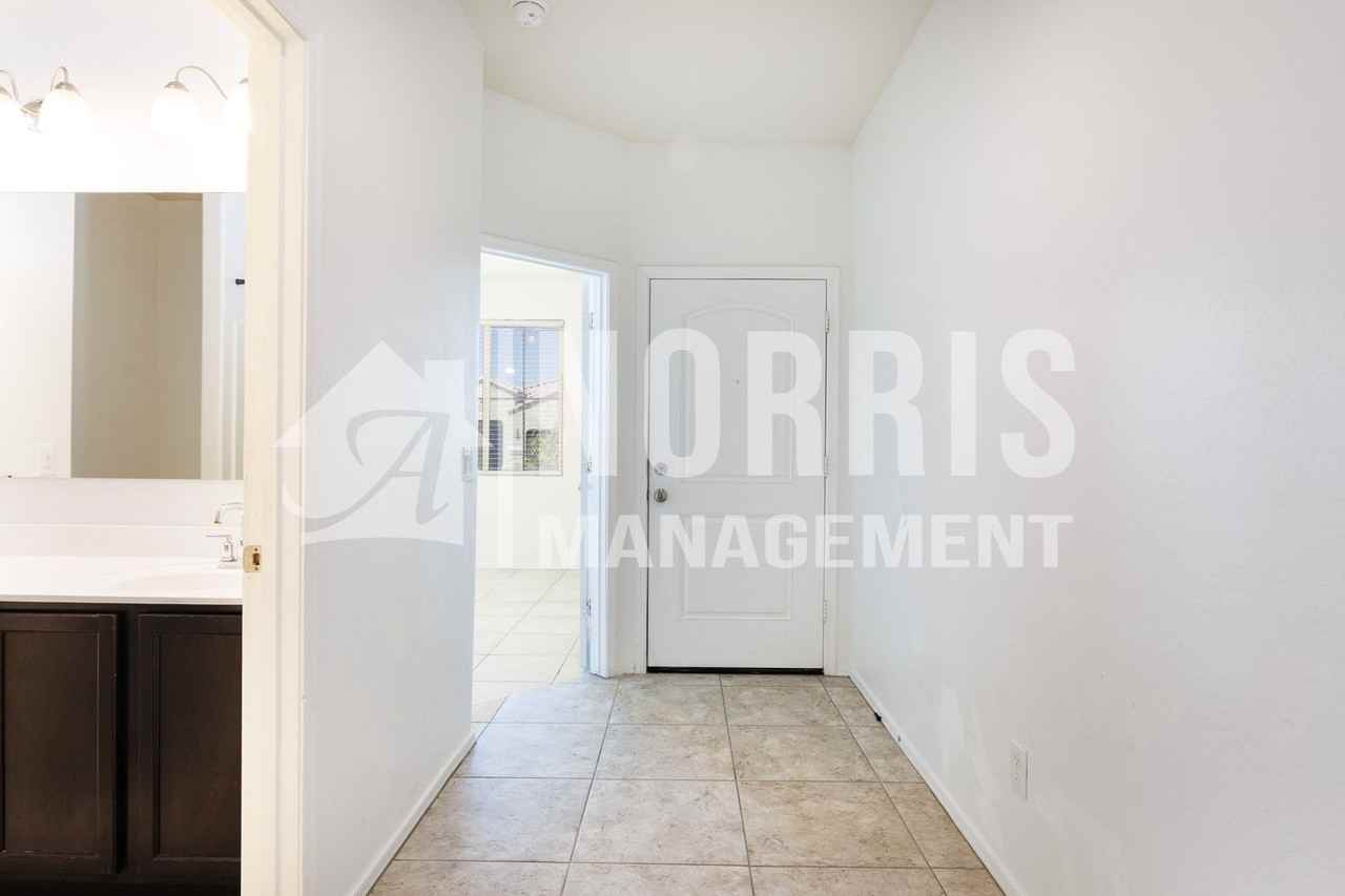 1153 E Gabrilla Dr - Photo 7 of 42