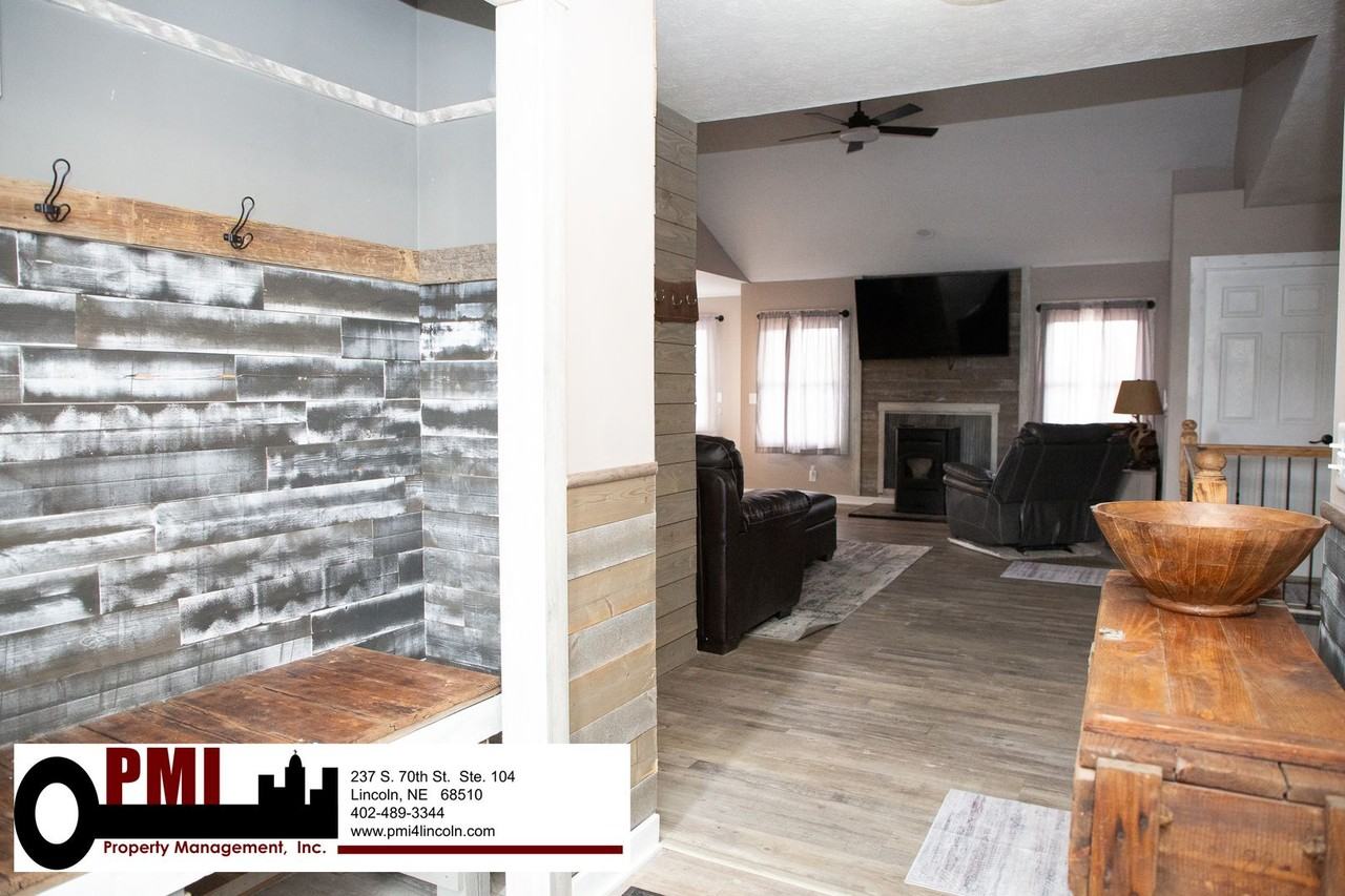 815 Larkspur Dr - Photo 5 of 50