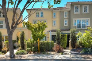 featured image of 1113 Davis St