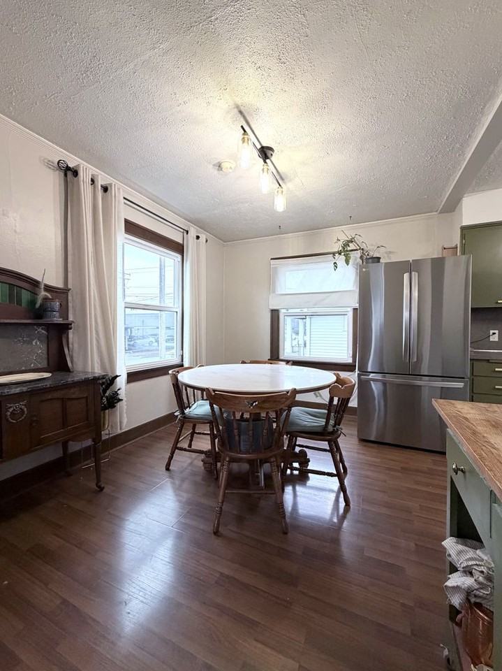 3601 Hoyt Ave - Photo 7 of 21