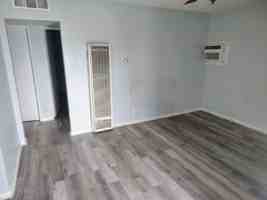 featured image of 1405 Yosemite Dr