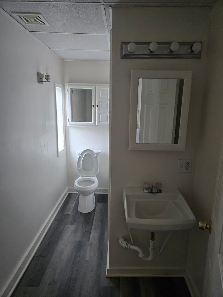 48 Clark St - Photo 5 of 7