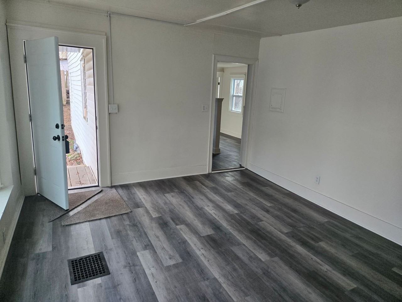 48 Clark St - Photo 7 of 7