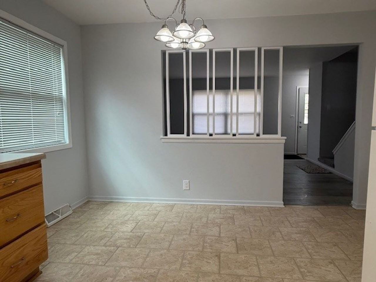 1320 Marion St - Photo 7 of 23