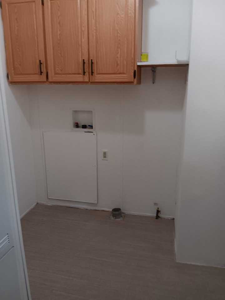 821 Lancer Way - Photo 2 of 10