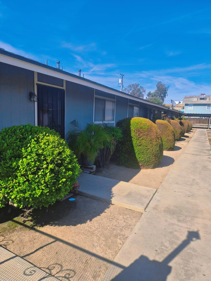 1426 Church St - Photo 3 of 16