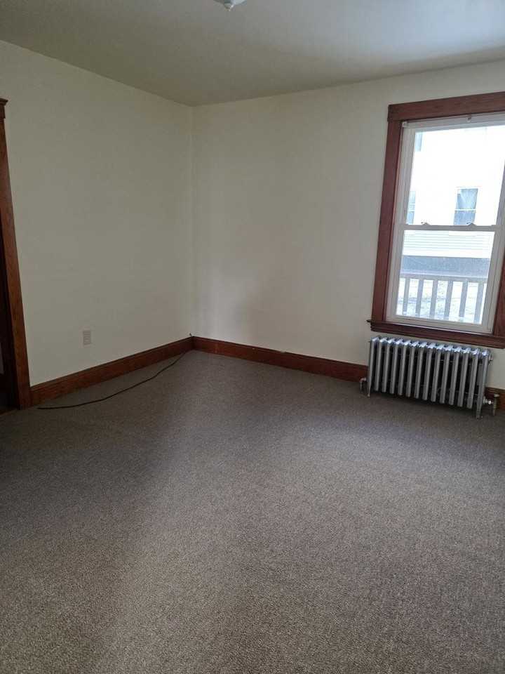 Shawmut St - Photo 5 of 6