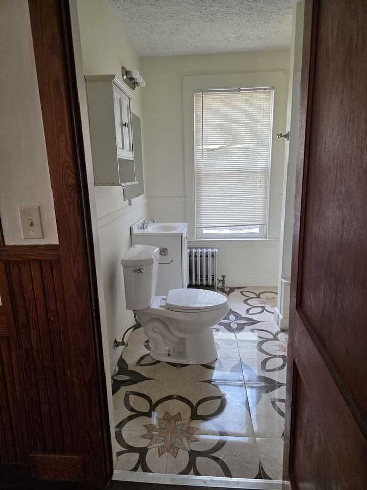 Shawmut St - Photo 6 of 6