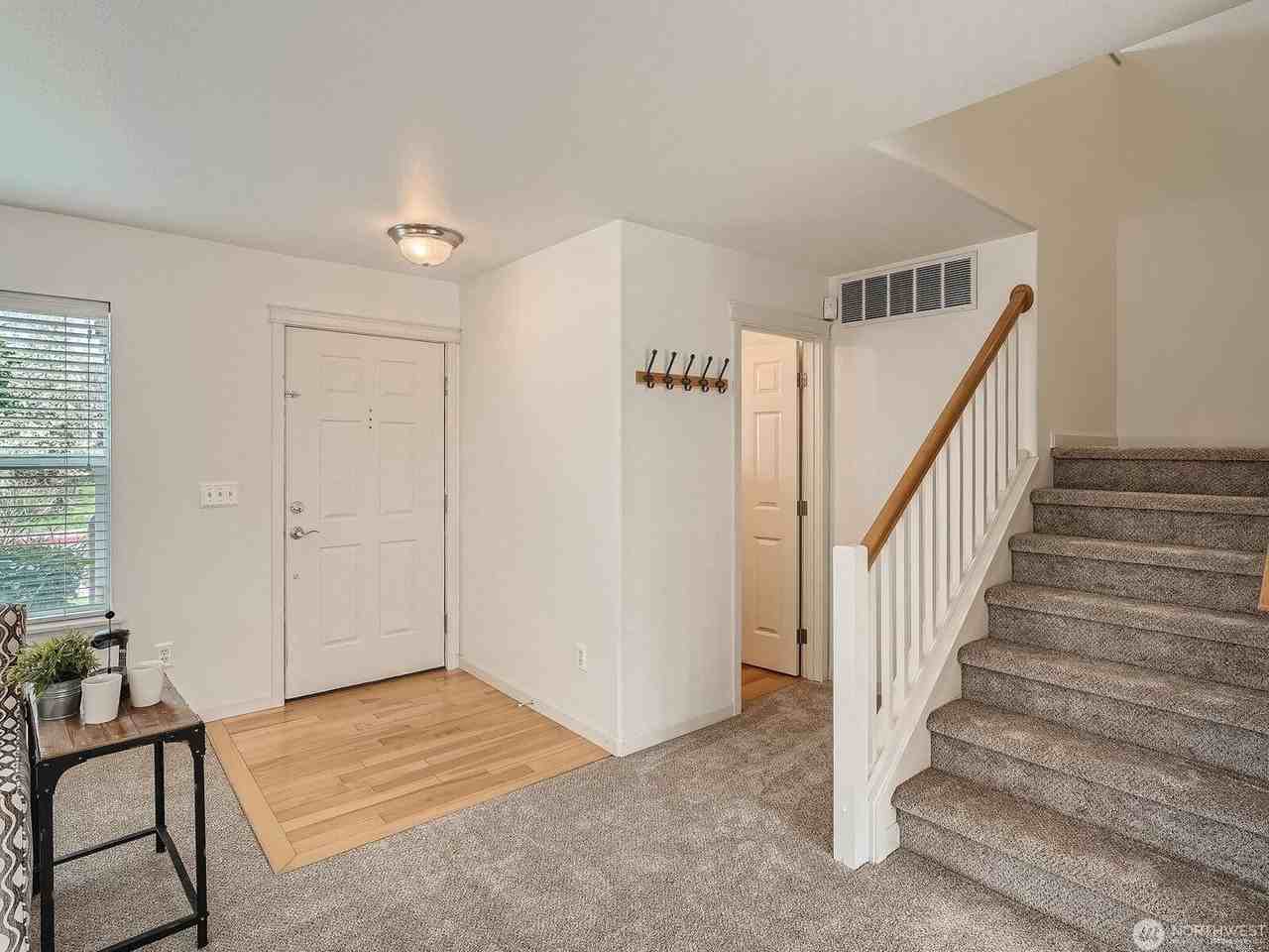 263 Index Pl Se - Photo 3 of 28