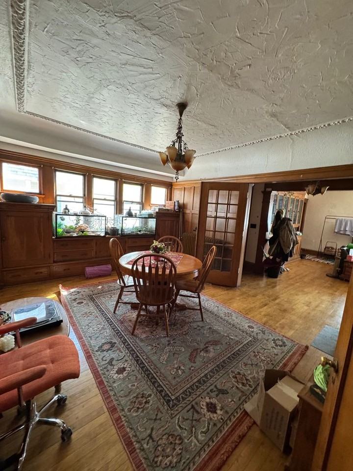 3216 N Marietta Ave - Photo 3 of 11