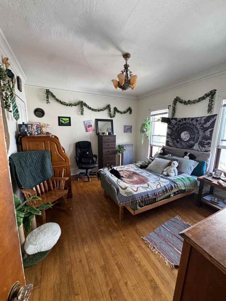 3216 N Marietta Ave - Photo 4 of 11