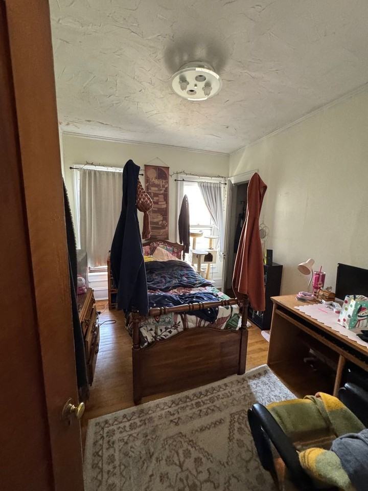 3216 N Marietta Ave - Photo 6 of 11