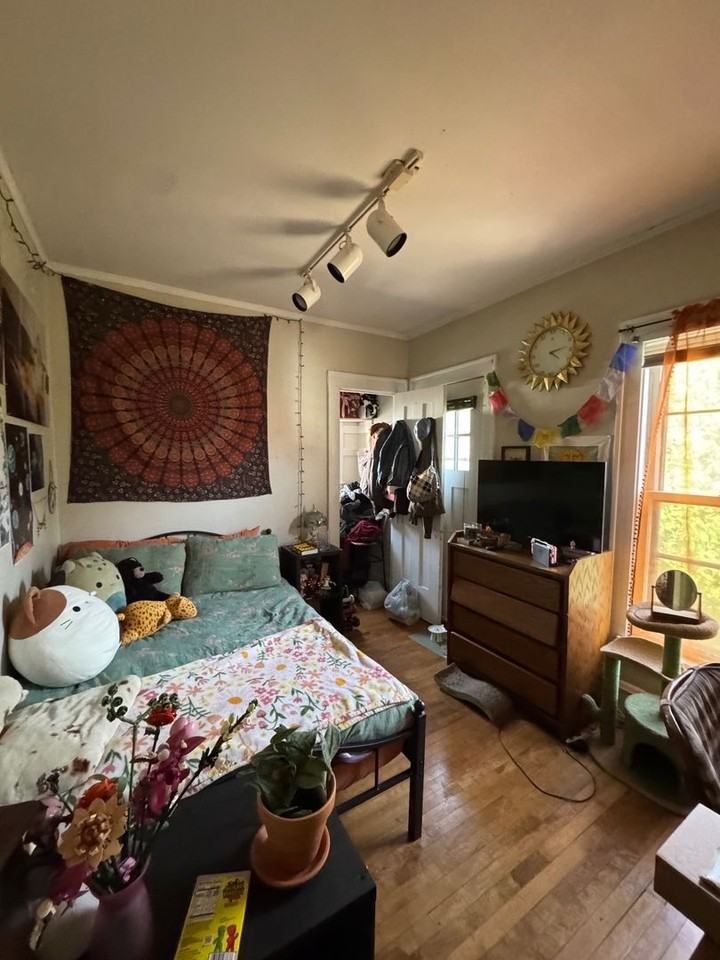 3216 N Marietta Ave - Photo 7 of 11