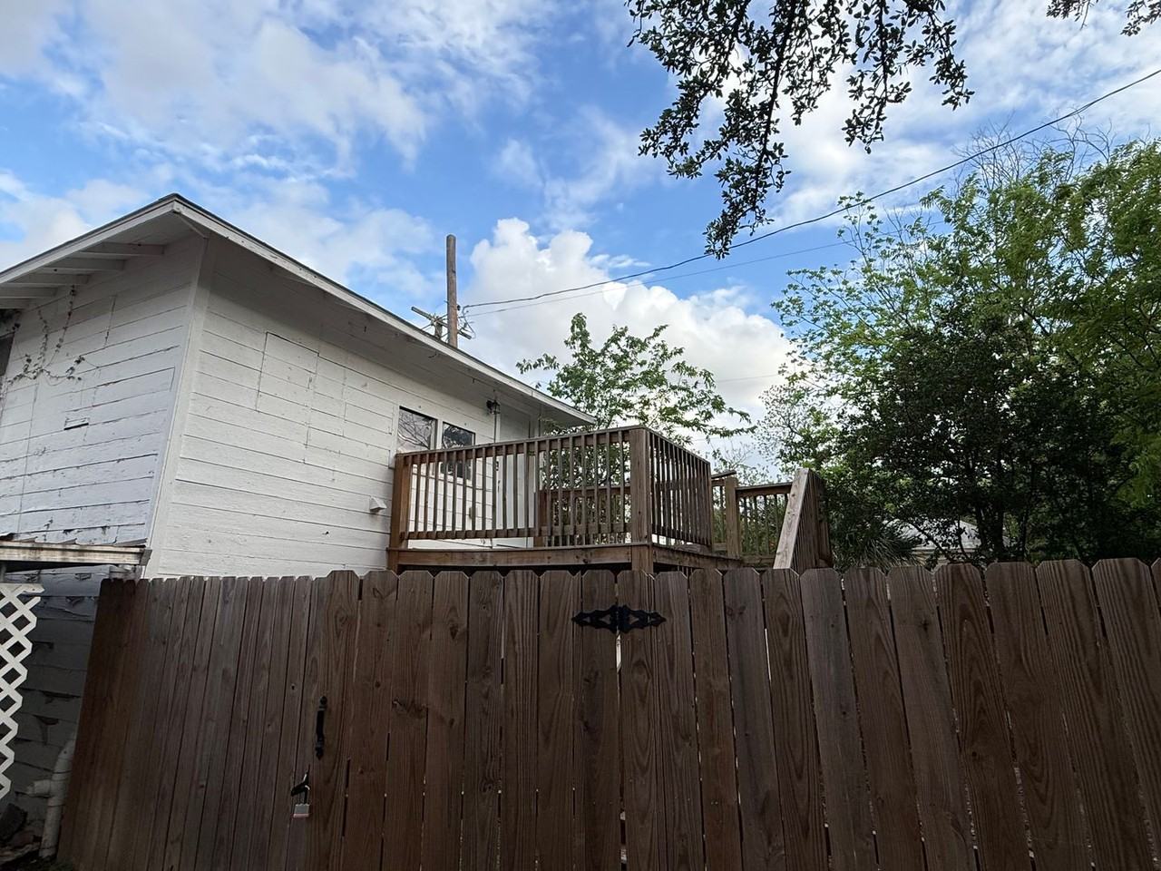 2210 W Travis St #2 - Photo 2 of 7