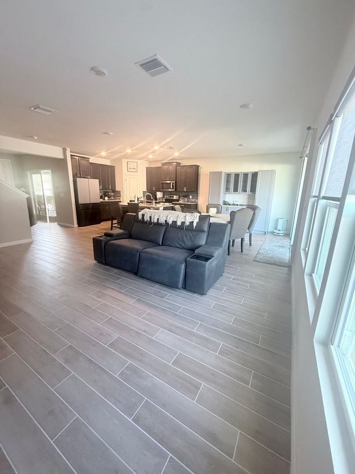 13604 Nw 14th Pl - Photo 3 of 26