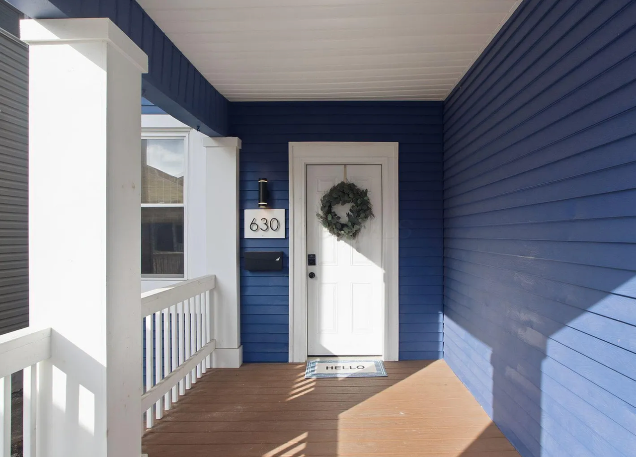 630 Stanley Ave - Photo 2 of 15