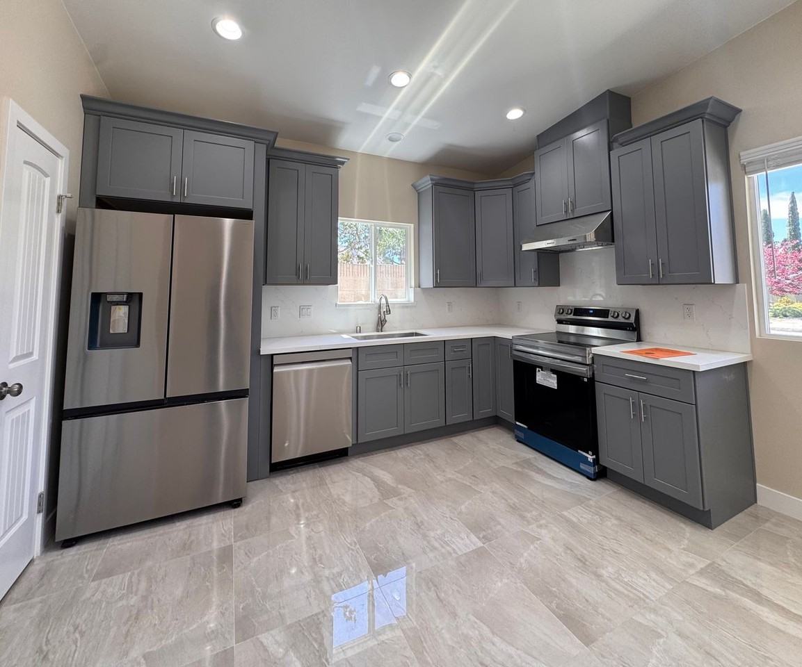 11788 Quartz Ave Unit A - Photo 6 of 24