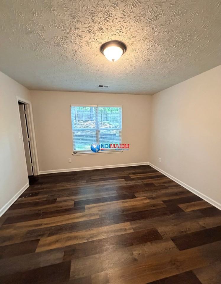 1281 Carson View Ct - Photo 3 of 14