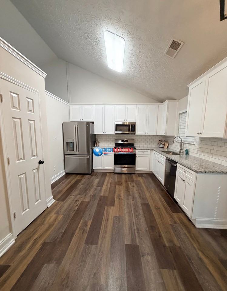 1281 Carson View Ct - Photo 4 of 14