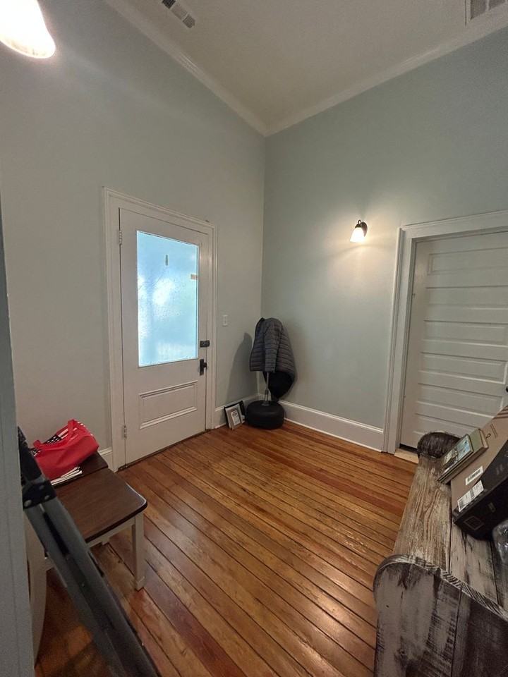 107 S Pecan St - Photo 3 of 16