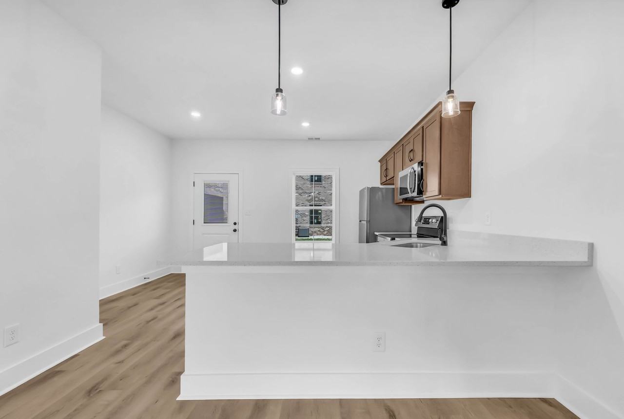 Millie At Midtown - Photo 7 of 44