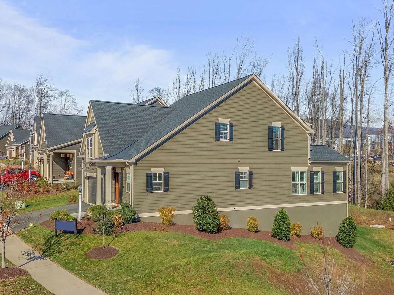 120 Bishopgate Ln - Photo 2 of 29