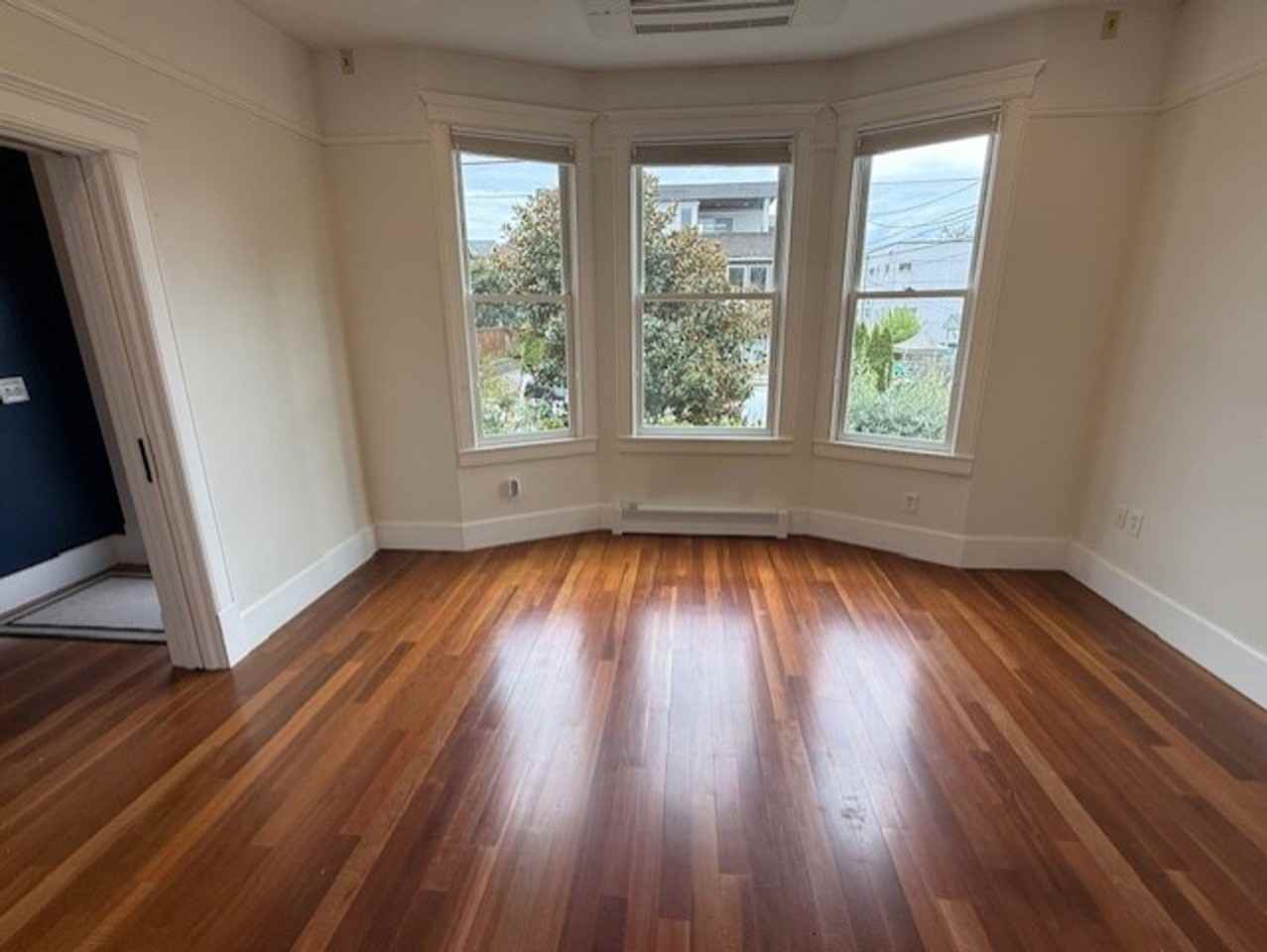 1614 E Marion St - Photo 3 of 23